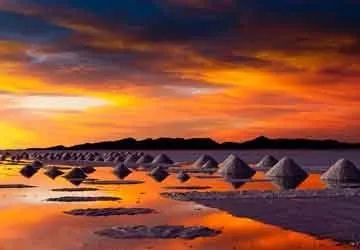 Salt mounds at Uyuni Salar in Bolivia at dusk
