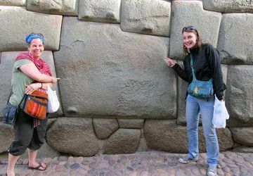 12-Angle Stone Hatunrumiyoc Inca Wall in Cusco, Peru