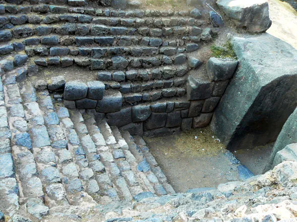 Sacsayhuaman is a priceless vestige of the Inca empire.
