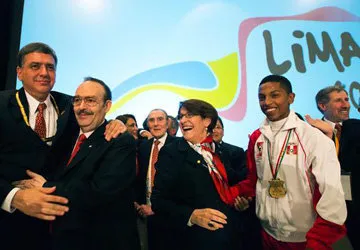 The Peruvian Delegation in Toronto celebrating the honor.