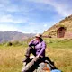 Mujer en Huchuy Qosqo