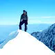 hombre escalando a la cima de Huayna Potosí, Bolivia