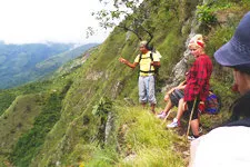Camino desde Santa Teresa a Aguas Calientes