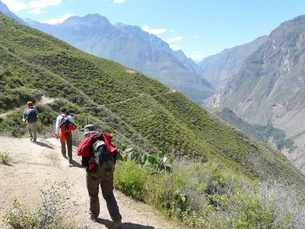 Llahuar y cataratas de fure
