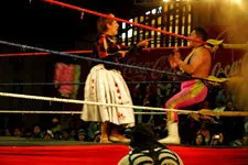 Cholitas luchadoras en La Paz Bolivia