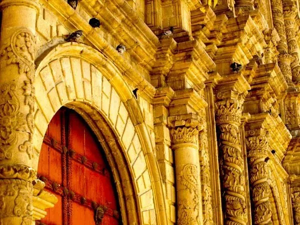 La Paz City Tour and Valley of the Moon