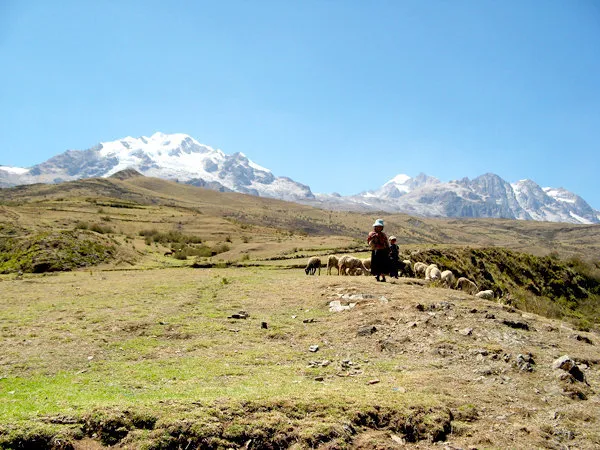Trek to Glacier Lagoon