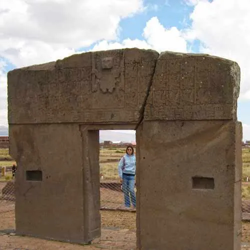 Portada del sol, Tiawanaku